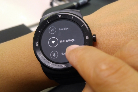LG G Watch R Wi-Fi.jpg